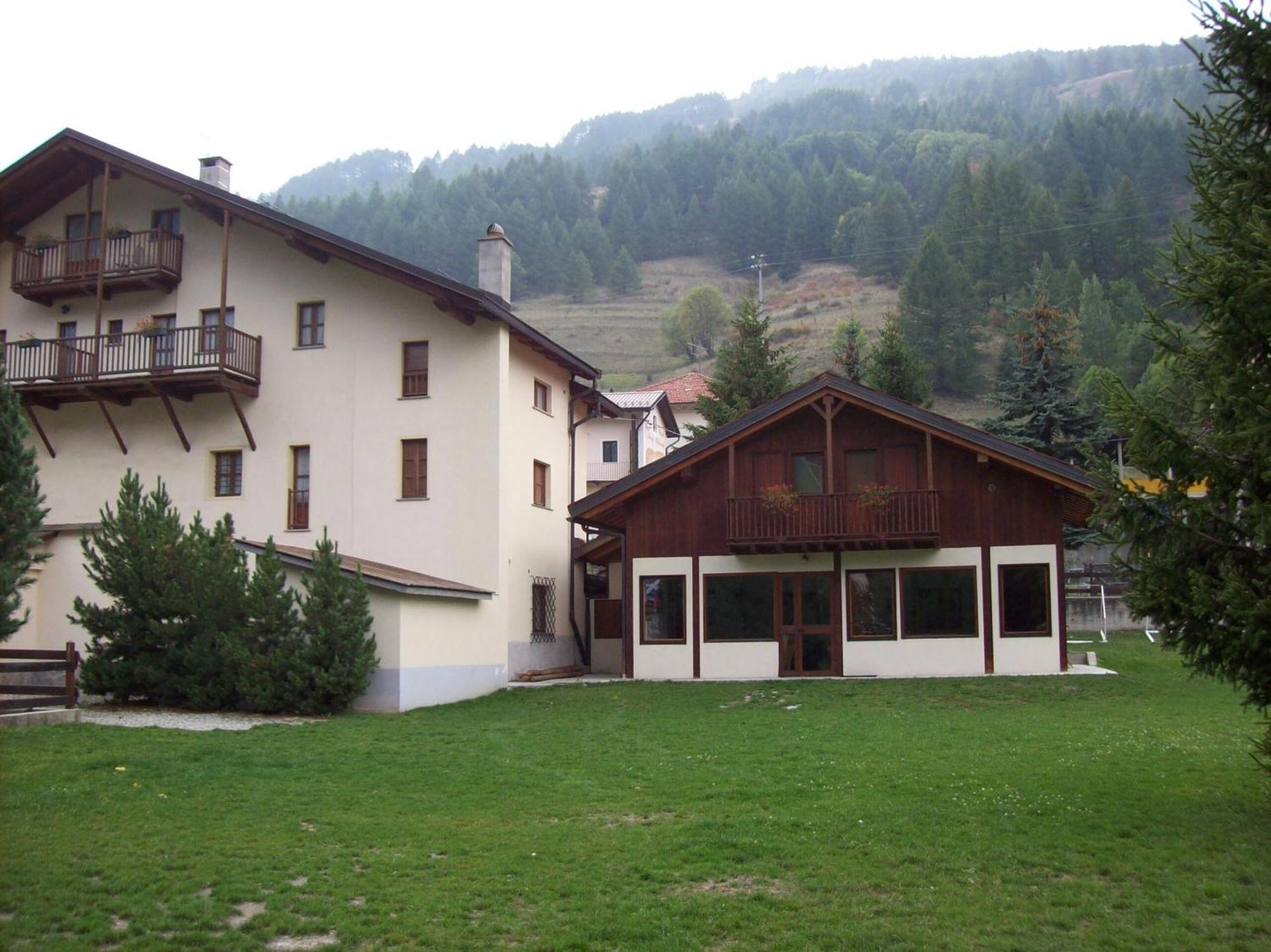 Casa Guigas Hotel *